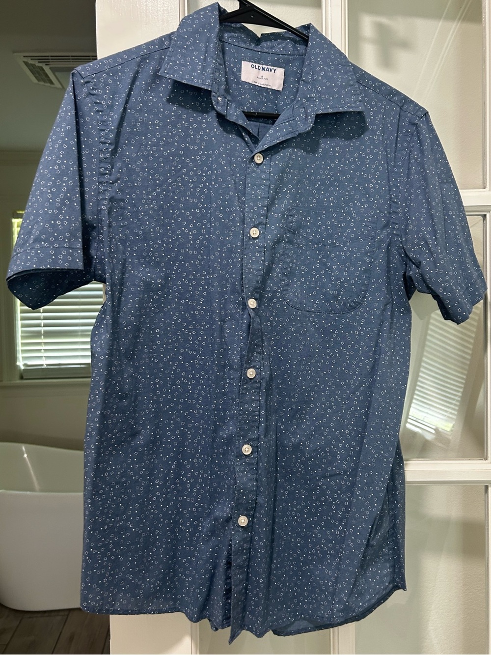 Old Navy Men's Short-Sleeve Blue Printed Button-Up Shirt Small Built in Flex